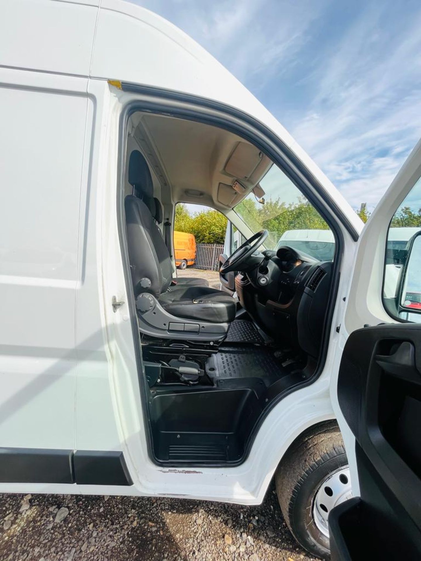 ** ON SALE ** Peugeot Boxer Professional 2.2 BlueHDI L3 H2 2019 '69 Reg' Sat Nav -A/C - Panel Van - Image 14 of 25