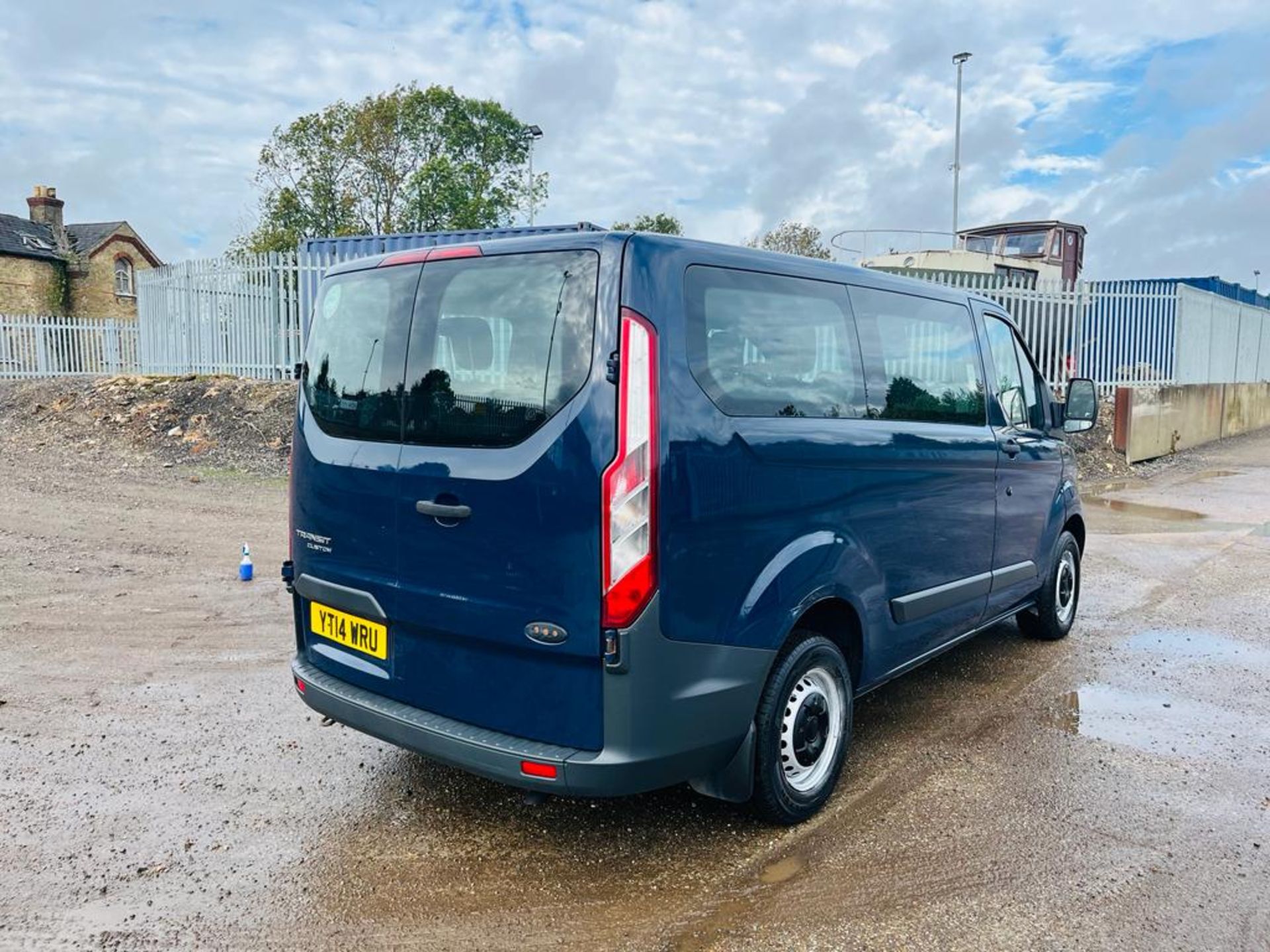 ** ON SALE ** Ford Transit Custom 2.2 TDCI 100 310 SWB L/R Bus 2014 (14 Reg) - No Vat - - Image 5 of 28