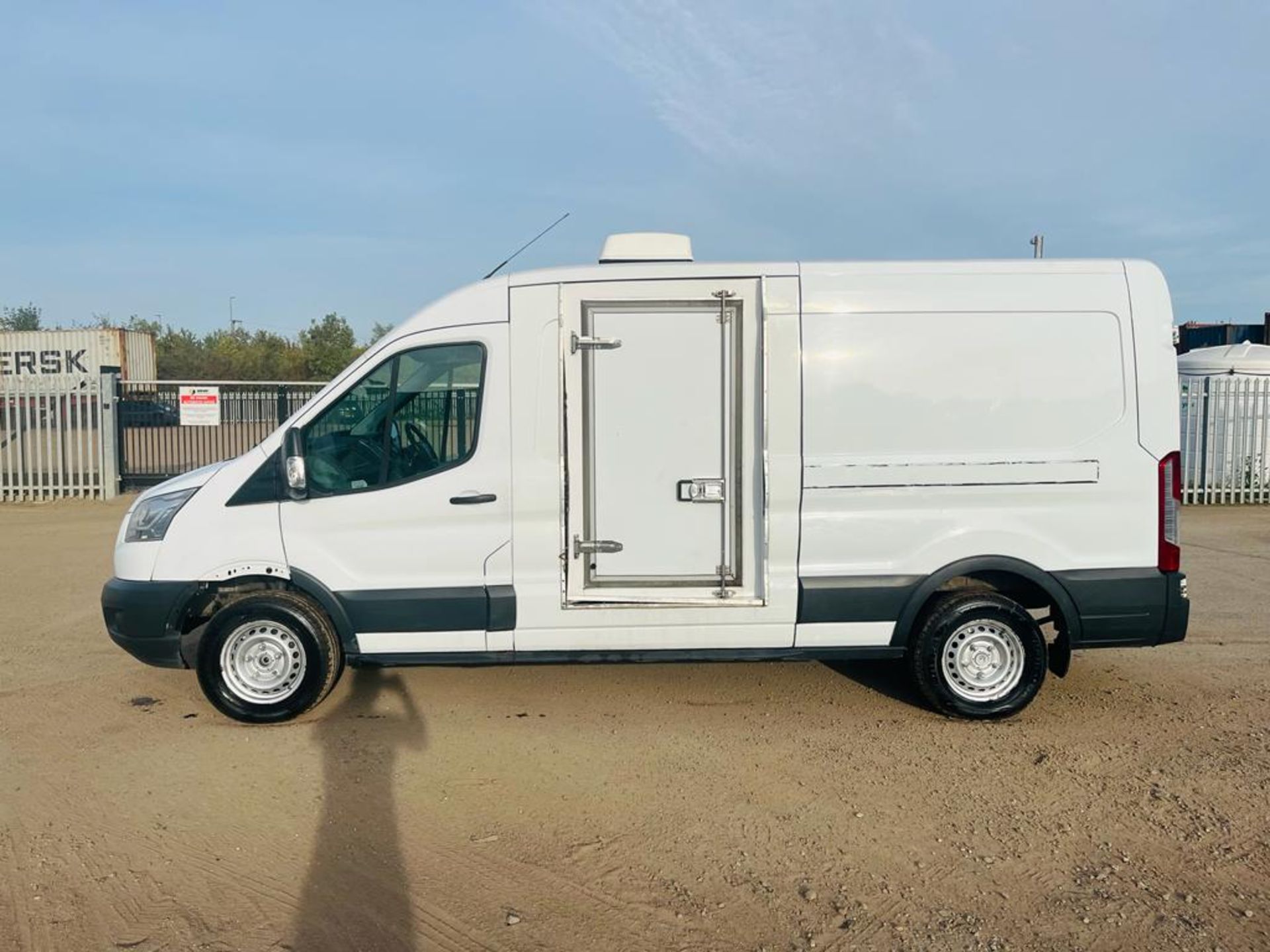 ** ON SALE ** Ford Transit 350 RWD 2.2 TDCI 125 LWB M/R 2015 (65 Reg) Fridge/Freezer - Image 10 of 26