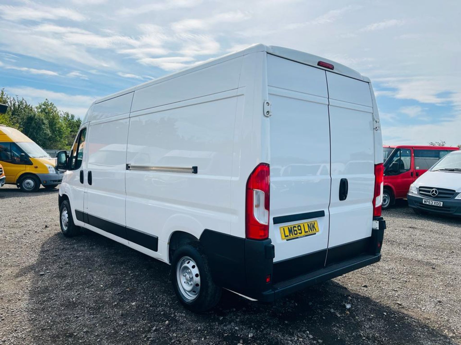 ** ON SALE ** Peugeot Boxer Professional 2.2 BlueHDI L3 H2 2019 '69 Reg' Sat Nav -A/C - Panel Van - Image 8 of 25