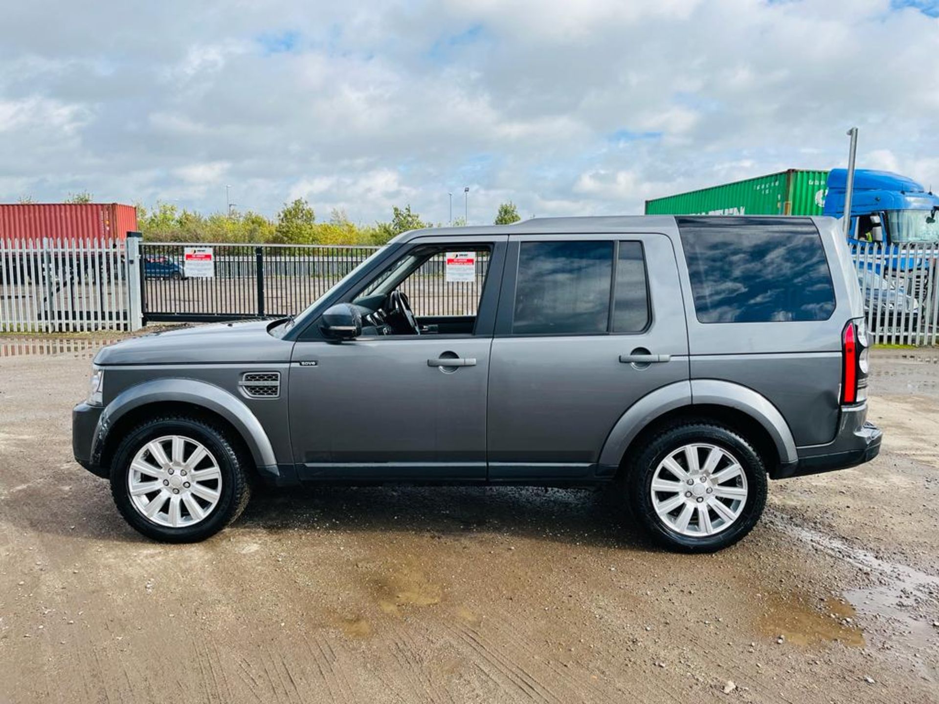 Land Rover Discovery 4 3.0 SDV6 XS CommandShift 2014 '14 Reg' Sat Nav - A/C - 4WD - Commercial - Image 13 of 31