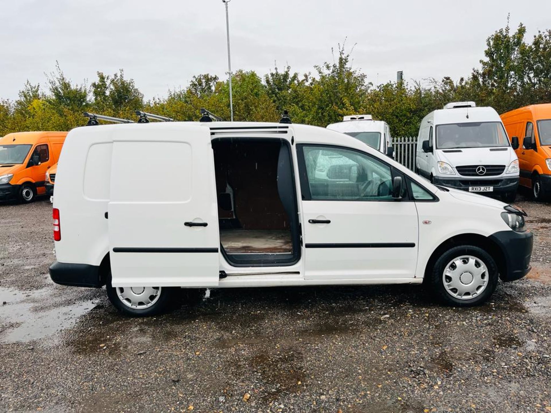 ** ON SALE ** Volkswagen Caddy Maxi C20 BlueMotion 1.6 TDI LWB H1 - 2011 '61 Reg' - No Vat - Image 15 of 28