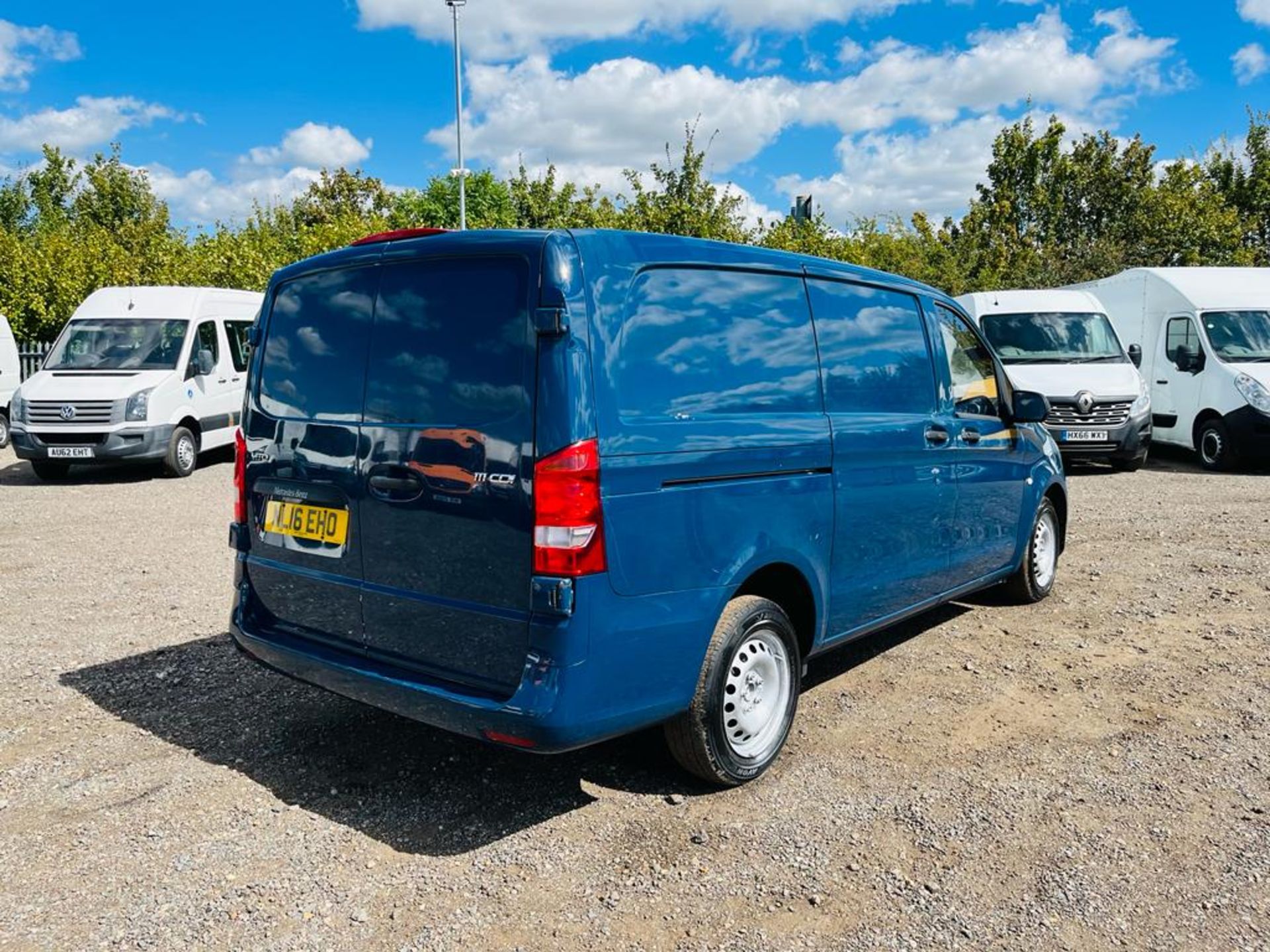 ** ON SALE ** Mercedes Benz Vito 1.6 111 CDI Long Fridge / Freezer 2016 '16 Reg' - Sat Nav - Image 5 of 24