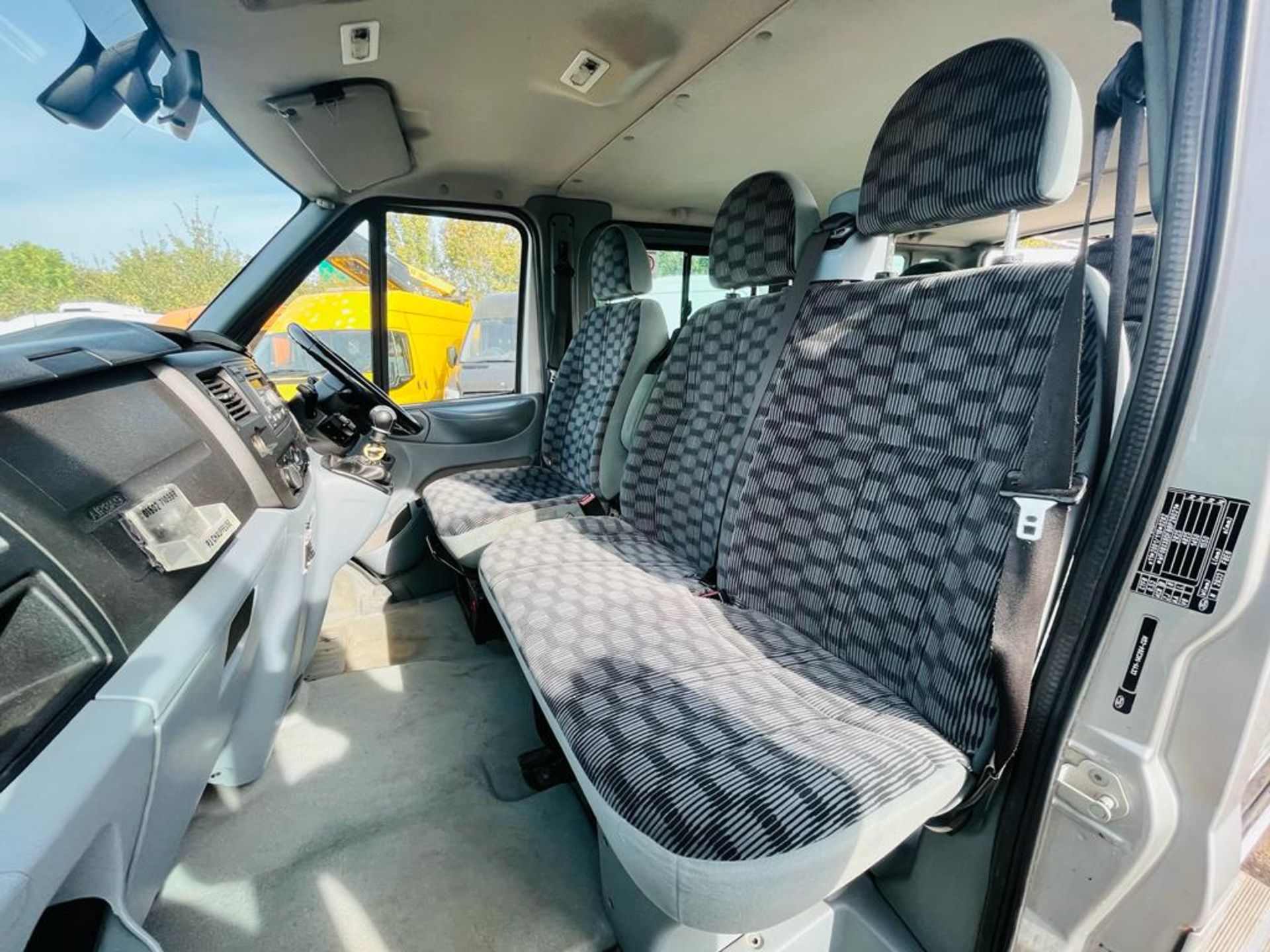 ** ON SALE ** Ford Transit Minibus TDCI 125 2012 (61 Reg) - 9 Seater - 6 Speed Manual - No Vat - Image 23 of 29