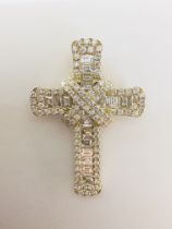 Round Brilliant Cut & baguette Cut Natural Diamond 18kt Yellow gold Cross Pendant VVS F-G 2.10 Carat