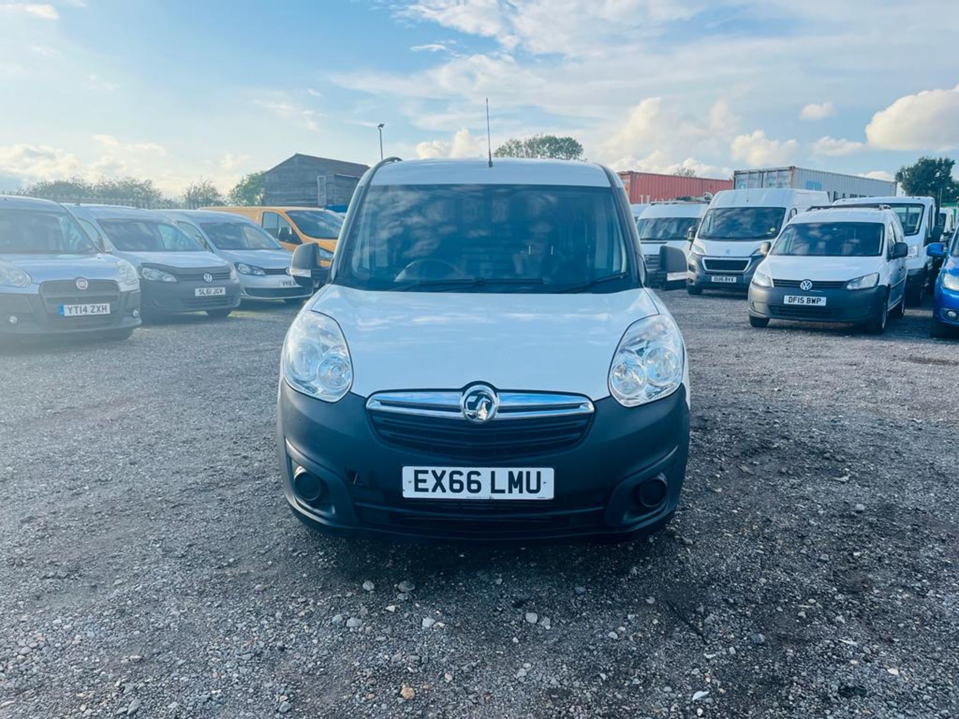 **ON SALE** Vauxhall Combo 1.3 Cdti 90 2000 L1 H1 Van 2016 "66 Reg" - Internal Racking - Image 11 of 24