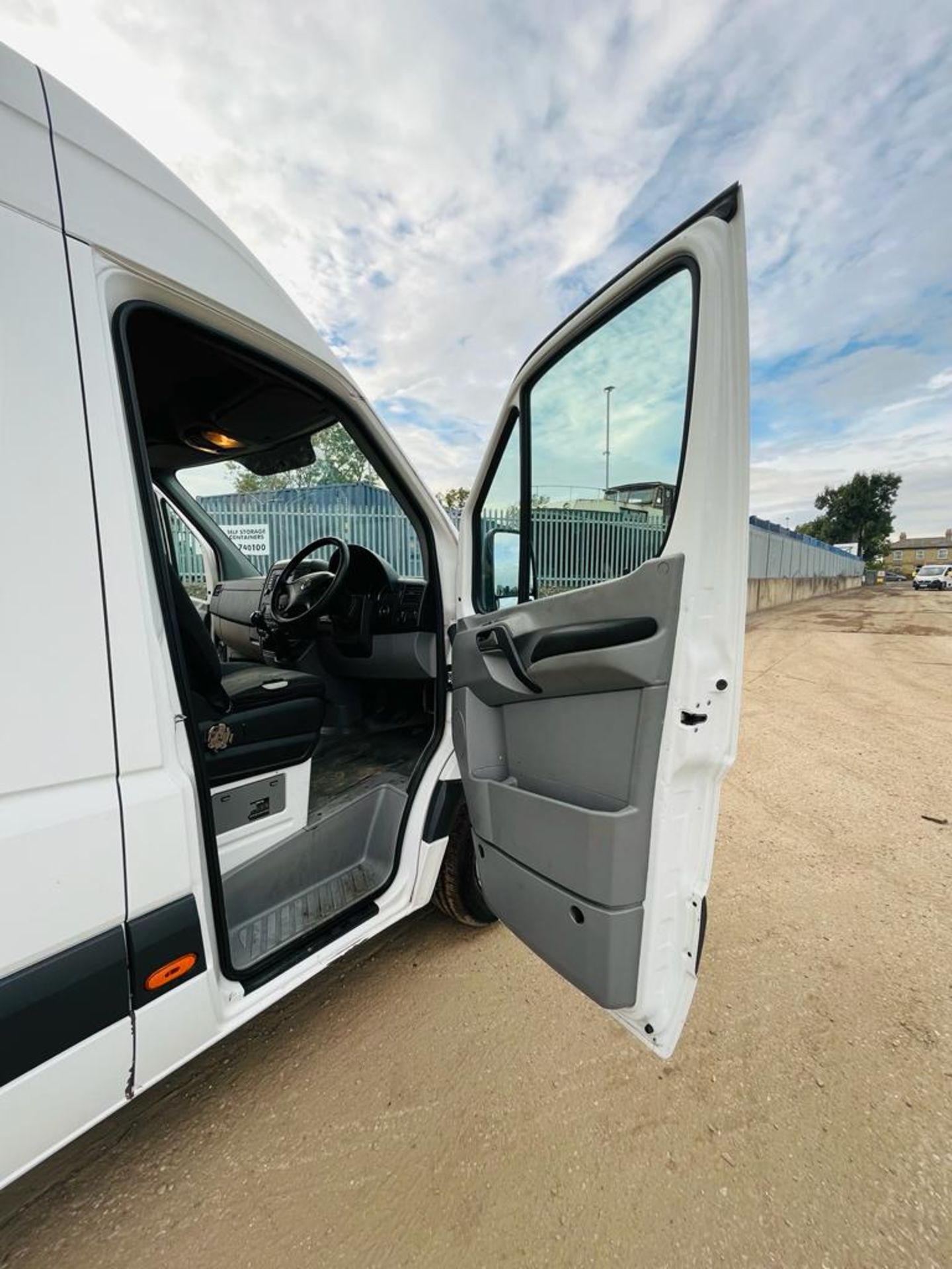 ** ON SALE ** Volkswagen Crafter 35 2.0 TDI 109 L3 H3 2017 '17 Reg' - Panel Van - ULEZ Compliant - Image 22 of 27