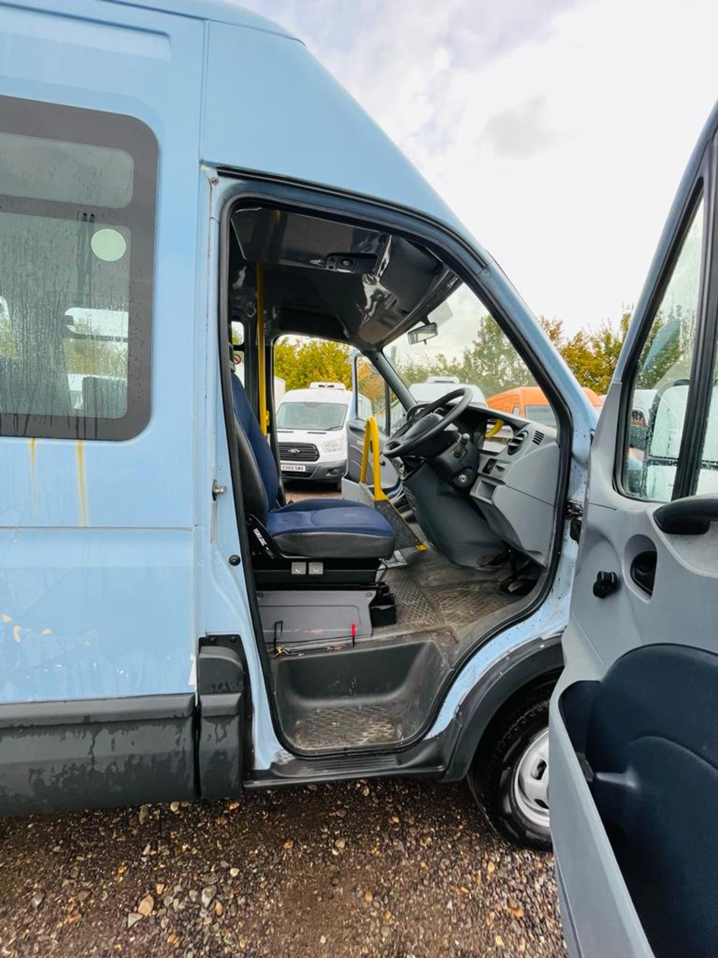 ** ON SALE ** Iveco Daily 2.3 HPI TRW 40C12 115 2009 '09 Reg' Minibus 15 Seats - no vat -Only 34,673 - Image 14 of 29