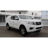 ** ON SALE ** Nissan NP300 Navara 2.3 DCI 160 4WD ACENTA CrewCab Pick-up 2016 "16 Reg" - A/C