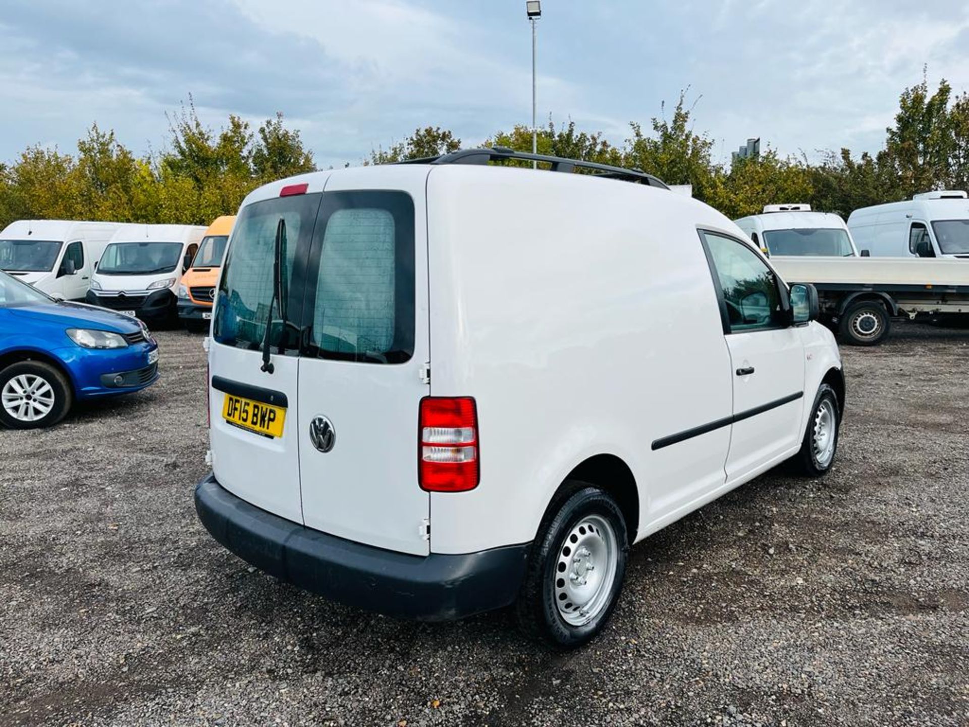 ** ON SALE ** Volkswagen Caddy C20 1.6 Tdi 75 Startline Van 2015 "15 Reg" - Bluetooth Handsfree - Image 4 of 26