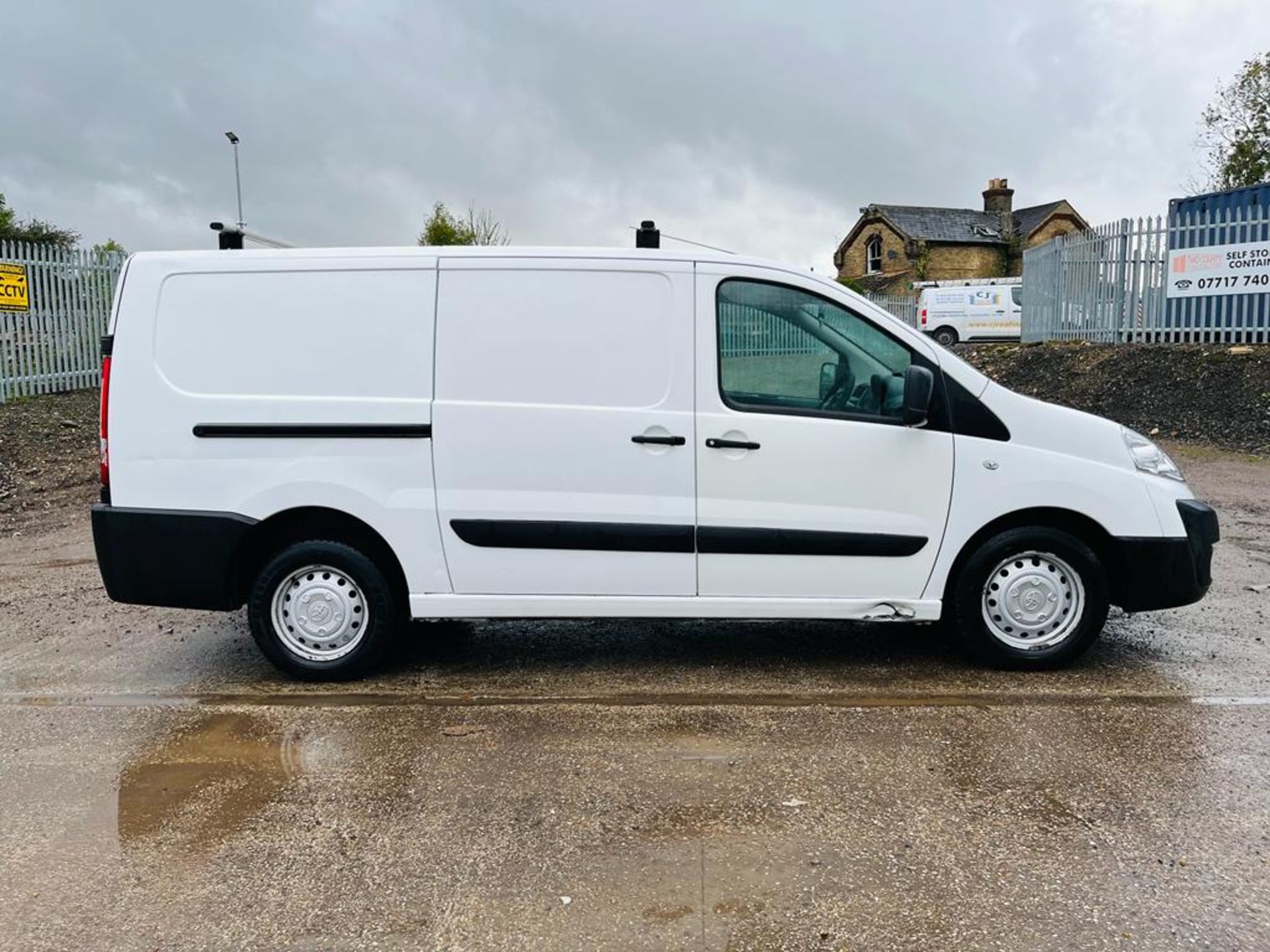 ** ON SALE ** Toyota Proace 120 2.0 Hdi 128 Lwb L/R Panel van 2014 "14 Reg" - A/C - Parking Sensors - Image 15 of 30