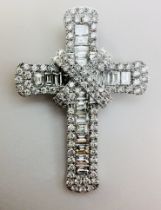 Round Brilliant Cut & baguette Cut Natural Diamond 18kt White gold Cross Pendant VVS- F-G 2.10 Carat