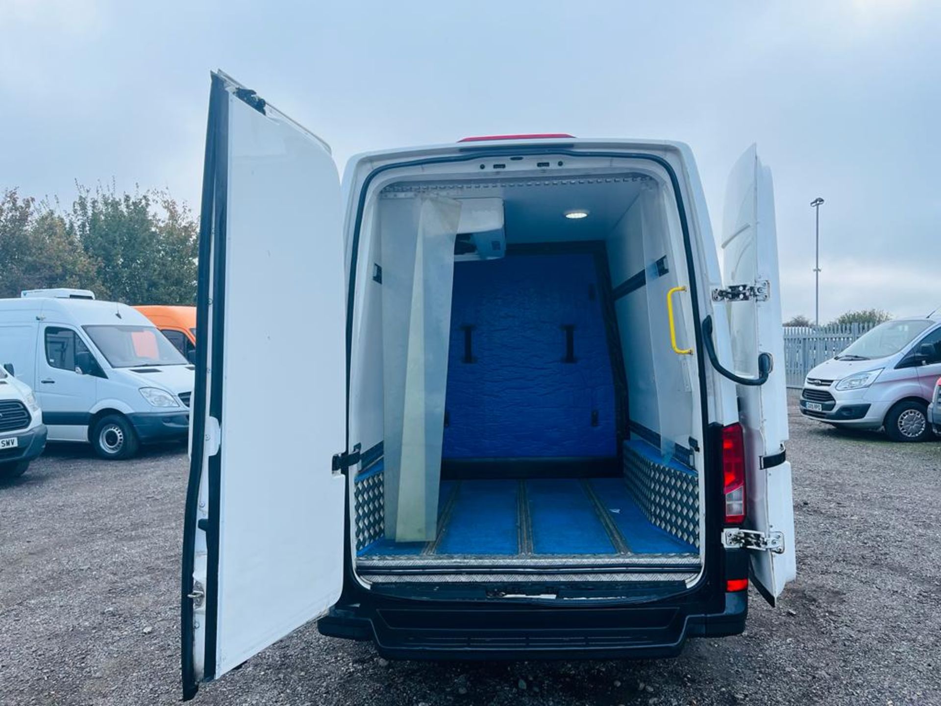 ** ON SALE ** Volkswagen Crafter Startline TDI CR35 140 2018 "18 Reg" - Fridge Freezer - Image 6 of 27