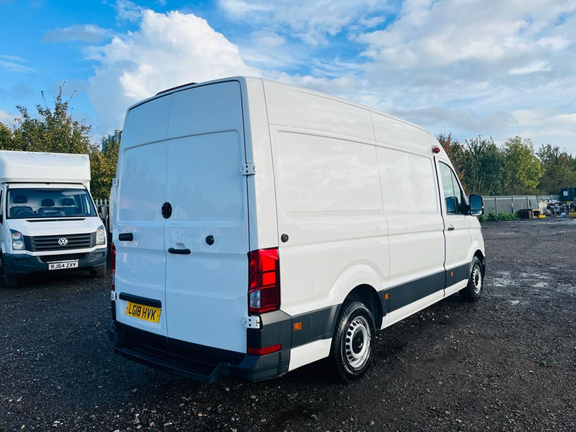 ** ON SALE ** Volkswagen Crafter CR35 Startline TDI 140 2018 "18 Reg" - fridge freezer - Image 4 of 26