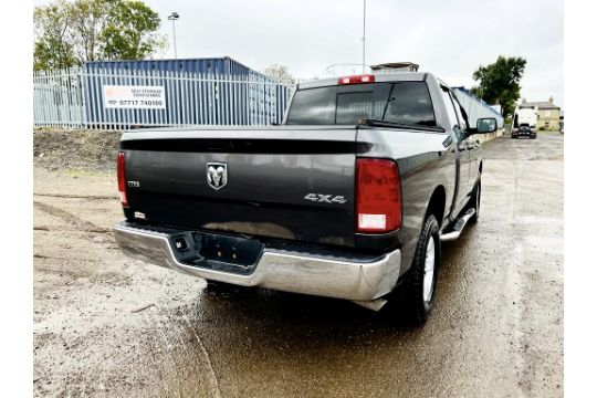 ** ON SALE ** Dodge Ram 5.7 Hemi 1500 Quad Cab 4WD ' 2016 Year ' A/C - Fresh Import - ULEZ Compliant - Image 9 of 40