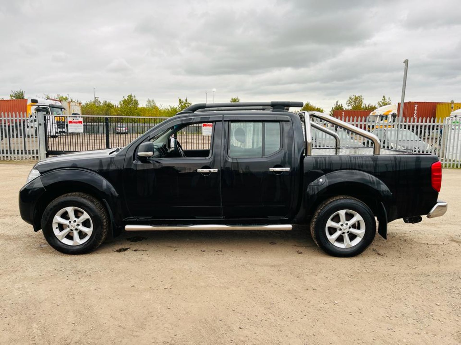 ** ON SALE ** Nissan Navara 2.5 DCI 144 4WD VISIA CrewCab Pick-up 2015 (65 Reg)- No Vat- A/C - Image 4 of 31