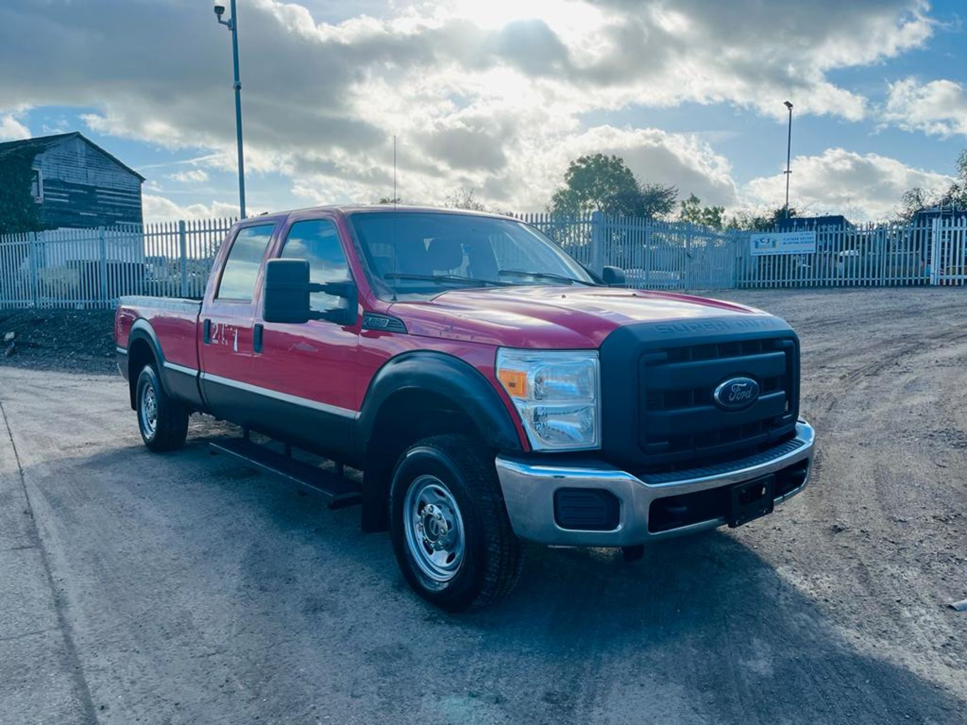 Ford F250 Super Duty XL 6.2L V8 SRW 4WD CrewCab '2012 Year' - A/C - Fresh Import - ULEZ Compliant - Image 3 of 28