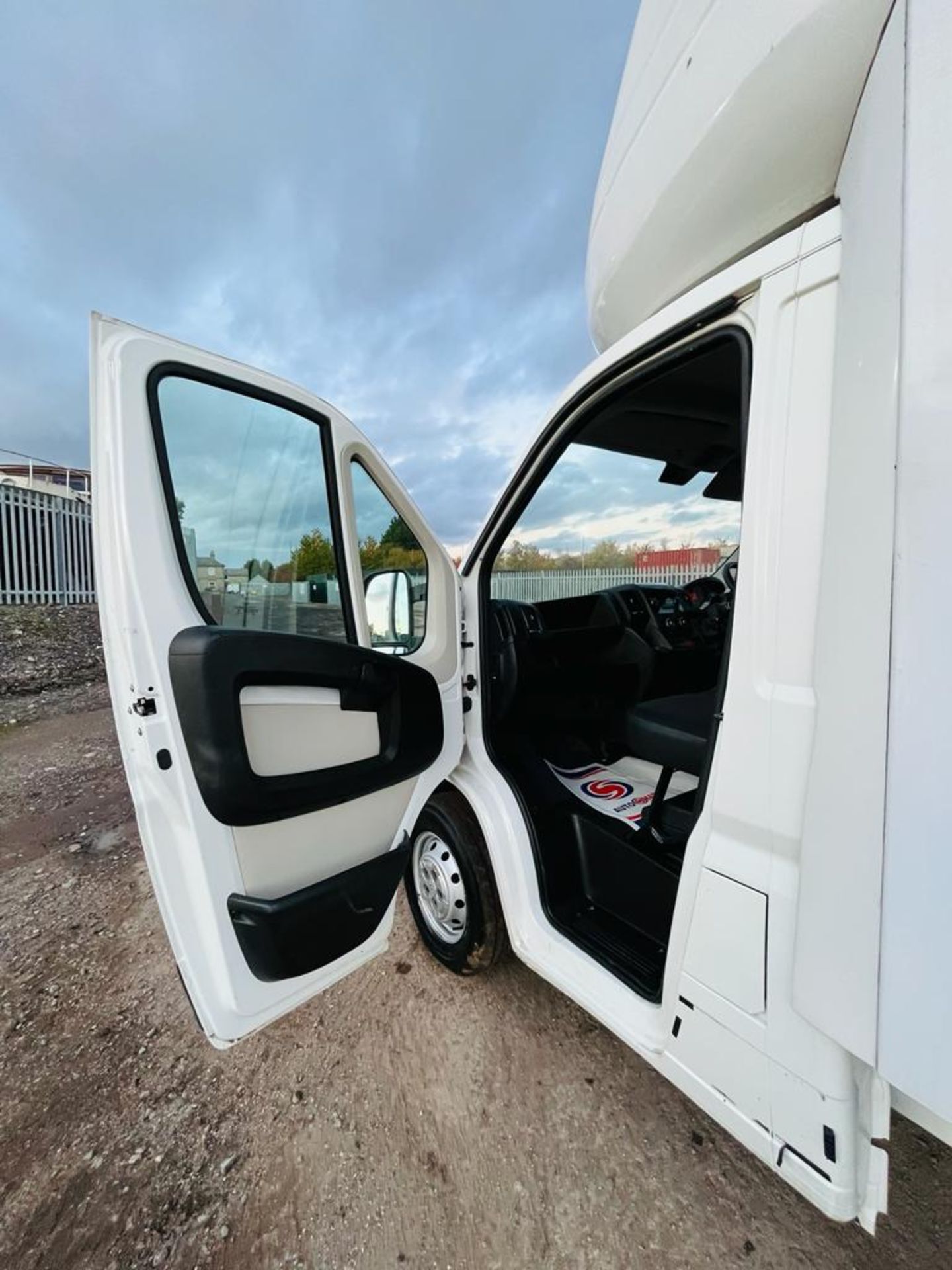 ** ON SALE **Citroen Relay 2.2 Blue HDI L4 Luton 2021 '70 Reg' A/C - ULEZ Compliant - Only 97835 - Image 19 of 24