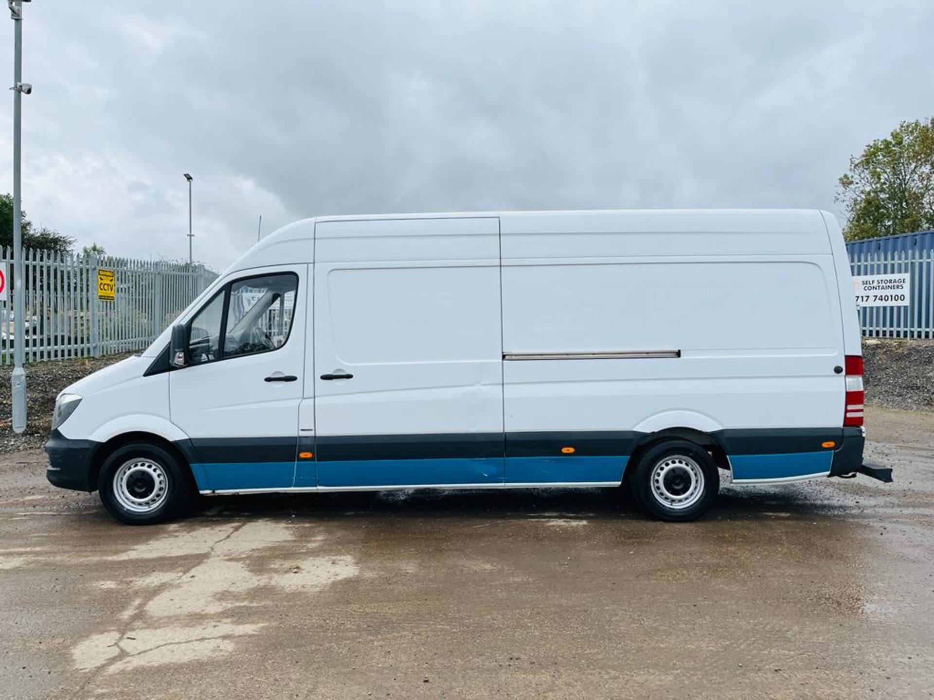 Mercedes-Benz Sprinter 313 2.1 CDI 3.5T LWB H/R 2014 '64 Reg' - Parking Sensors - Bluetooth Media - Image 5 of 27