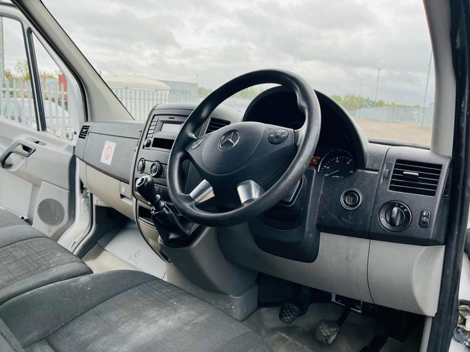Mercedes-Benz Sprinter 313 2.1 CDI 3.5T LWB H/R 2014 '64 Reg' - Parking Sensors - Bluetooth Media - Image 17 of 27