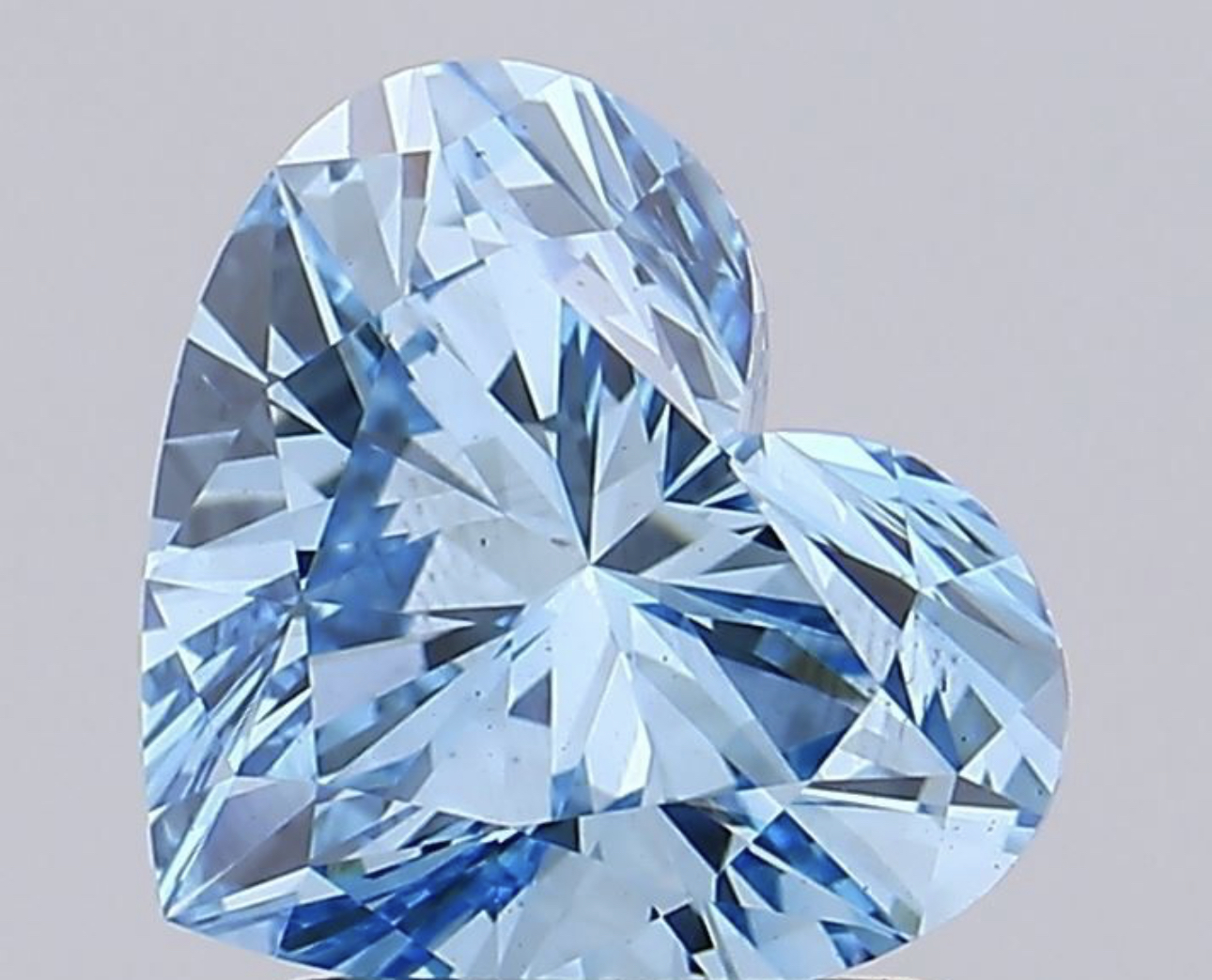 Heart Cut Diamond Fancy Blue Colour VS2 Clarity 1.80 Carat EX EX - LG595384980 - IGI - Image 2 of 7