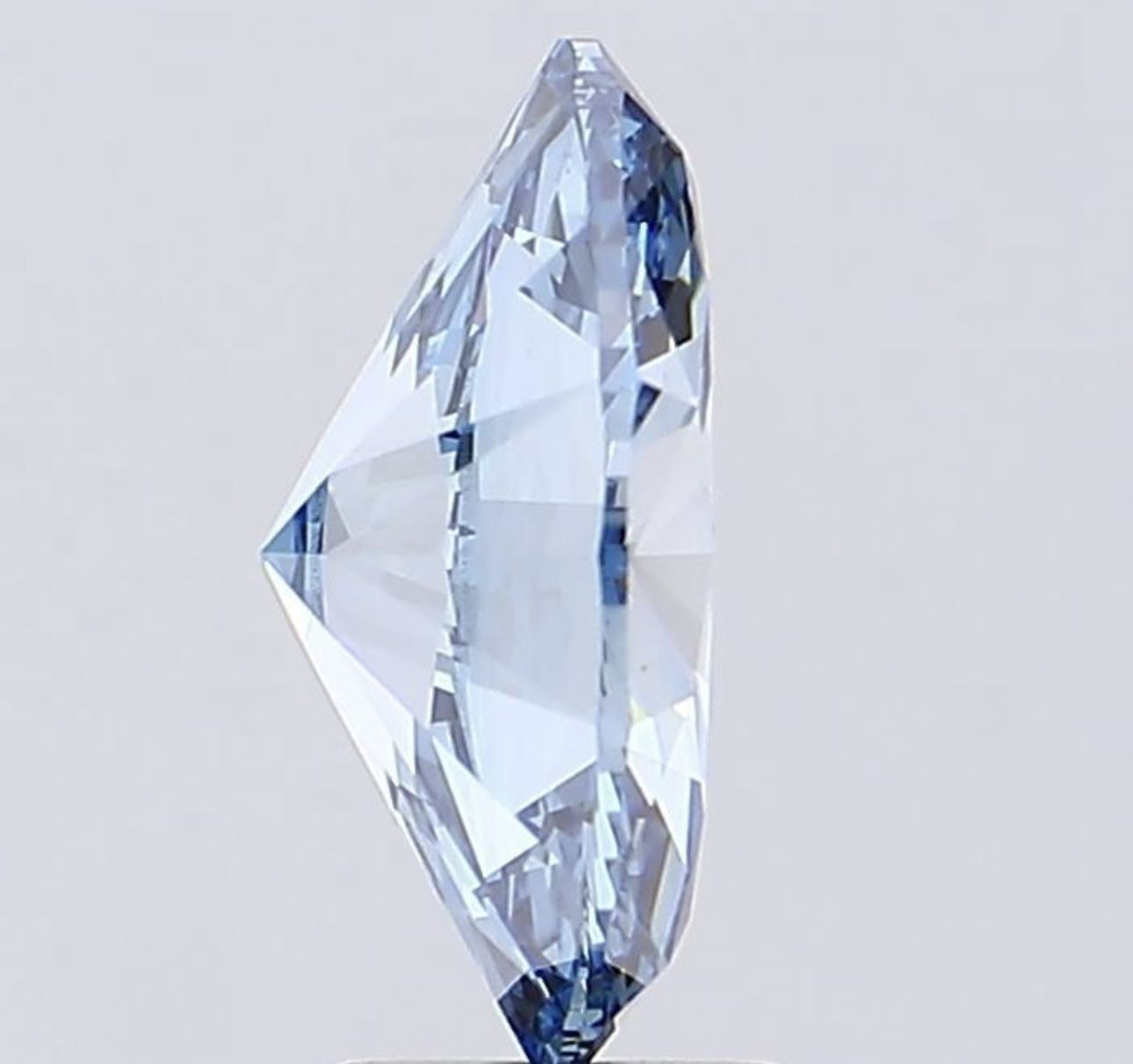 Oval Cut Diamond 4.04 Carat Fancy Blue Colour VS1 Clarity EX EX - LG586340342 - IGI - Image 6 of 7