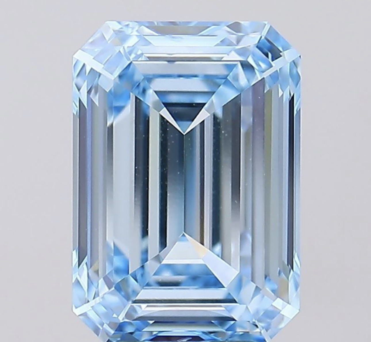 Emerald Cut Diamond Fancy Blue Colour VS2 Clarity 5.42 Carat EX EX - LG576360500 - IGI - Image 8 of 9