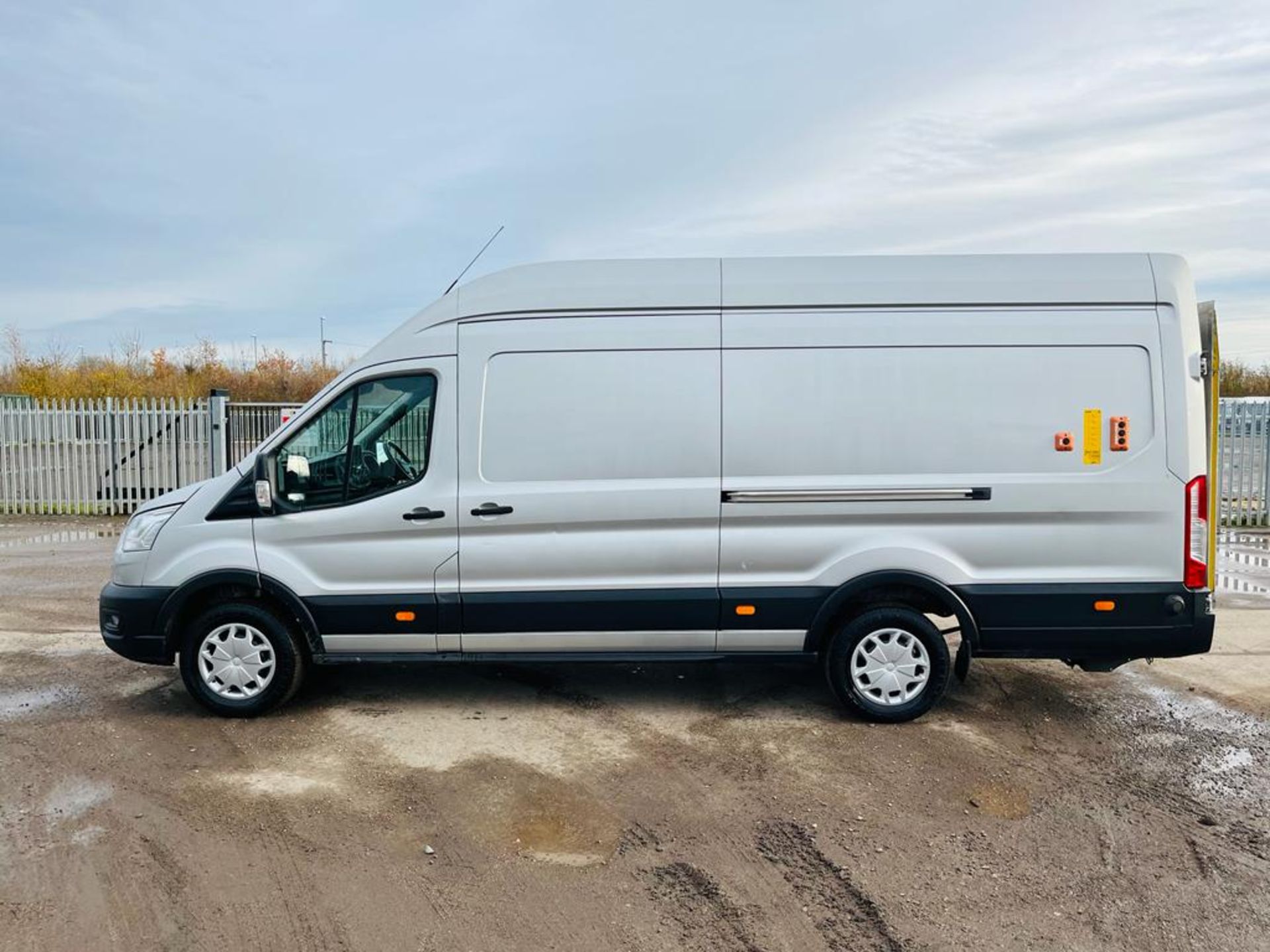 ** ON SALE ** Ford Transit 2.0 EcoBlue 130 L4 H3 2020 '69 Reg' A/C - Sat Nav - ULEZ Compliant - Image 4 of 29