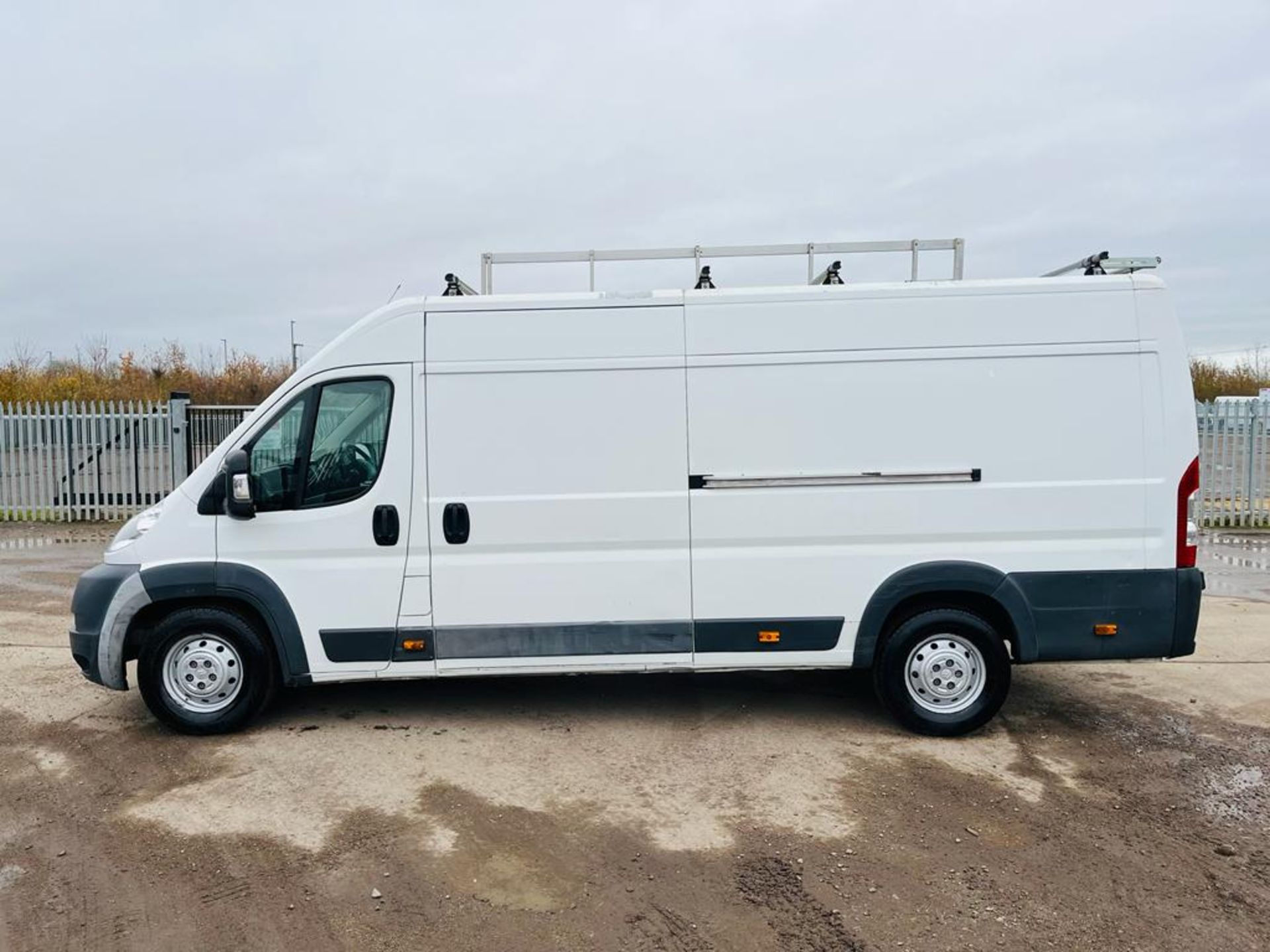 Citroen Relay 2.2 HDI 130 L4 H2 2013 '13 Reg' Glass Side Rack - Roof Rack - Image 4 of 28