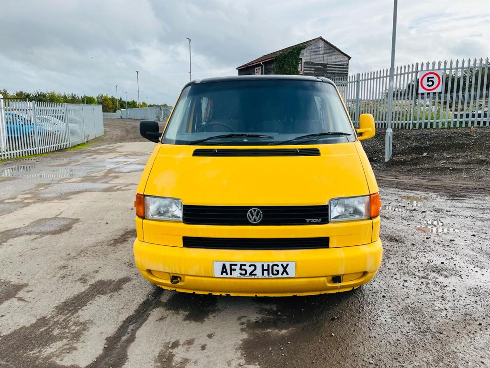 Volkswagen Transporter 2.5 1200 TDI SWB Coachbuilt Bespoke 2002 (52 Reg)- CAMPER - Image 2 of 22