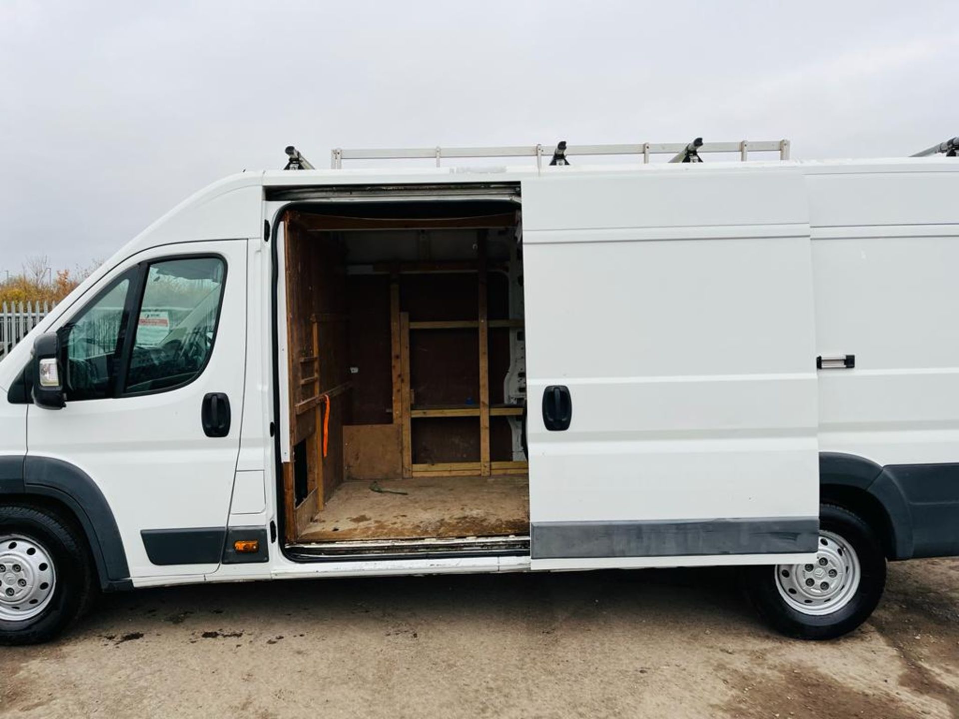 Citroen Relay 2.2 HDI 130 L4 H2 2013 '13 Reg' Glass Side Rack - Roof Rack - Image 6 of 28