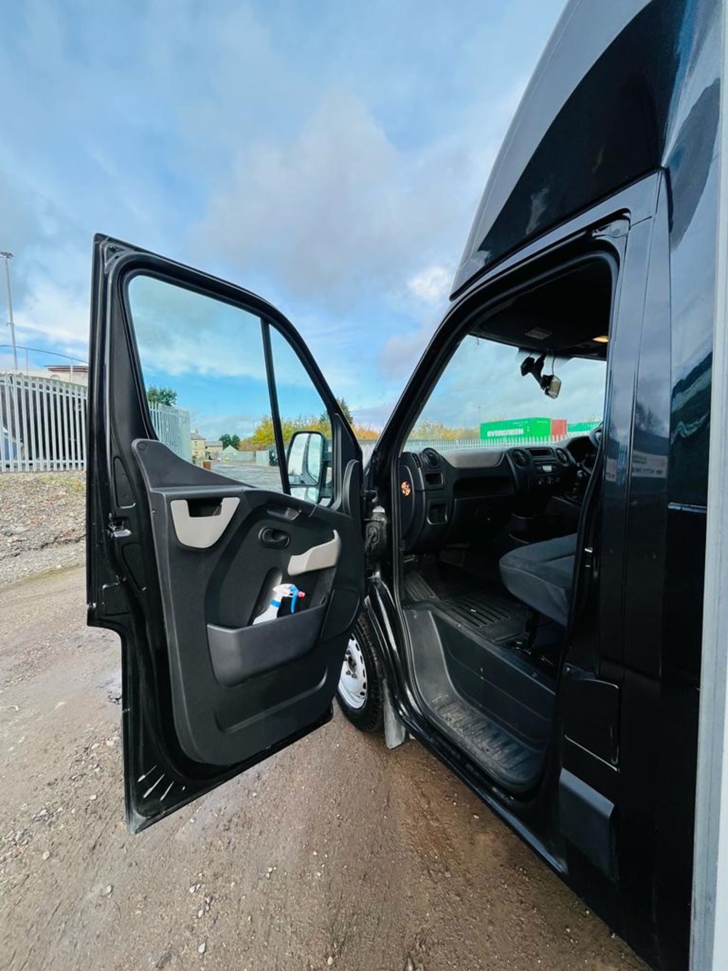 ** ON SALE ** Vauxhall Movano 2.3 CDTI Low Loader Luton 145 2017 (67 Reg) - A/C - ULEZ Compliant - Image 23 of 28