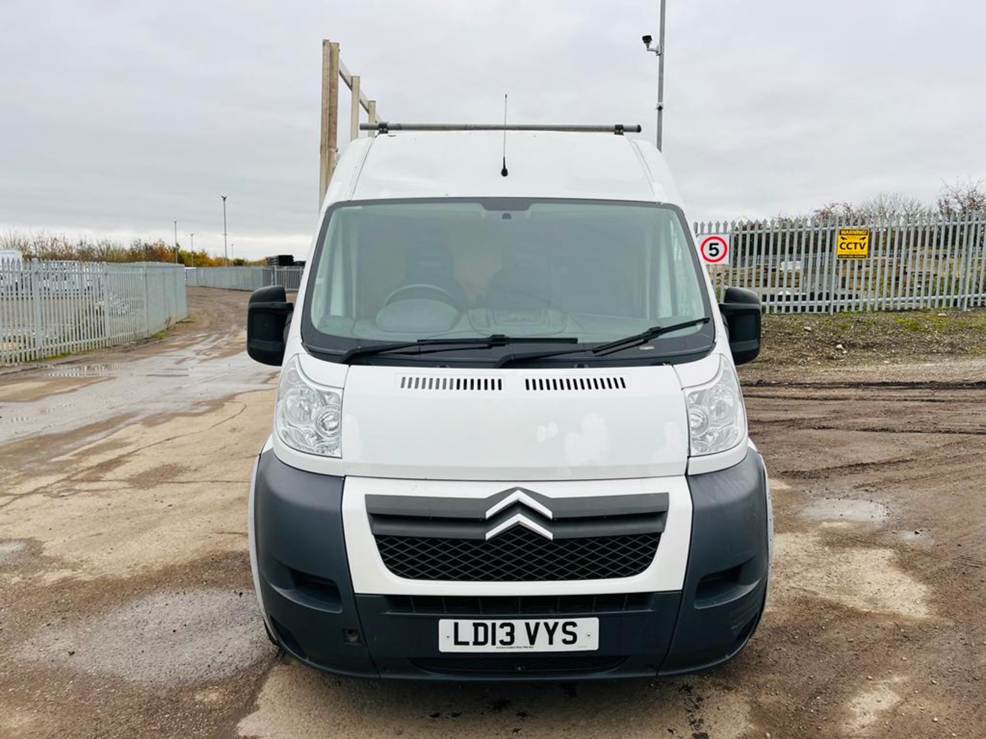 Citroen Relay 2.2 HDI 130 L4 H2 2013 '13 Reg' Glass Side Rack - Roof Rack - Image 2 of 28