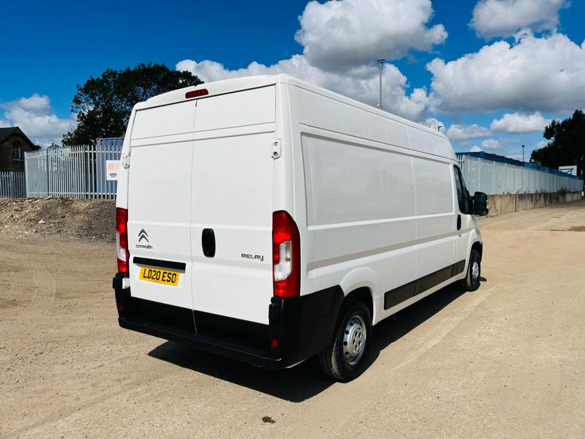 ** ON SALE ** Citroen Relay 2.2 BlueHDI Enterprise 140 L3 H2 2020 '20 Reg' Sat Nav - A/C - Image 7 of 21