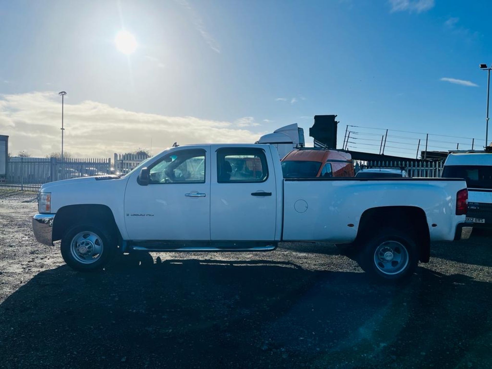 Chevrolet Silverado 3500 HD CrewCab 6.0L V8 '2008 Year' A/C - Fresh Import - Twin Rear Axle - Image 9 of 32