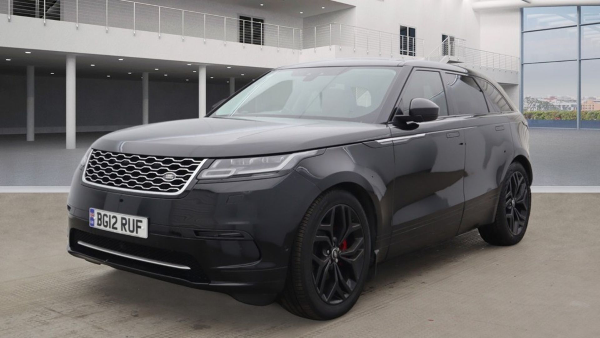 ** ON SALE ** Range Rover Velar 2.0 D240 SE 4WD 2017 '17 Reg' Sat Nav - A/C - Panoramic Roof - Image 2 of 8