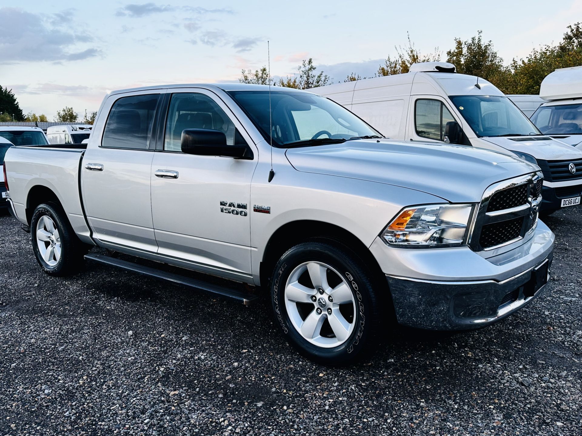 Dodge Ram 1500 5.7L HEMI V8 Crew Cab SLT 4WD '' 2017 Year '' A/C - Fresh Import - Image 11 of 32