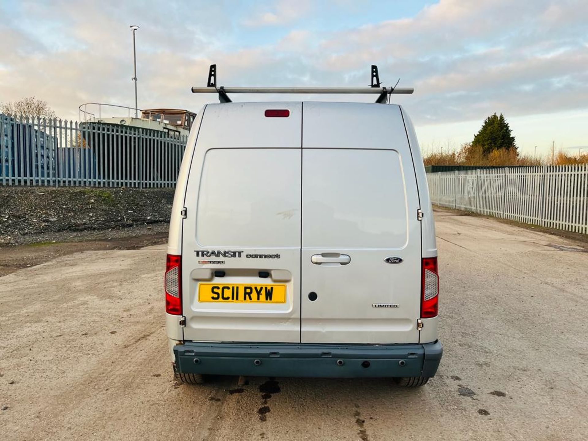 Ford Transit Connect 1.8 TDCI 110 230 LWB Limited 2011 '11 Reg' Parking Sensors - Panel Van - Image 9 of 29