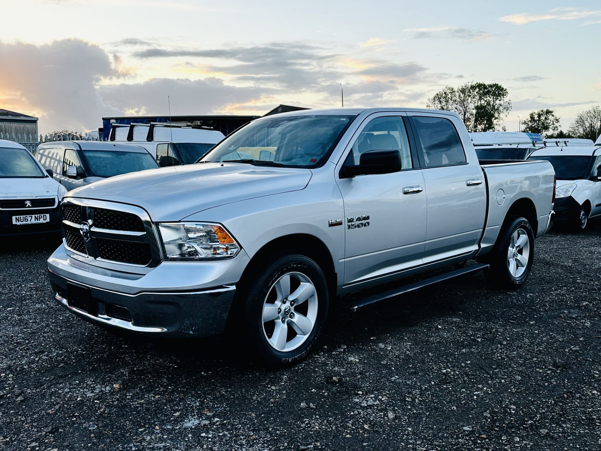 Dodge Ram 1500 5.7L HEMI V8 Crew Cab SLT 4WD '' 2017 Year '' A/C - Fresh Import - Image 4 of 32