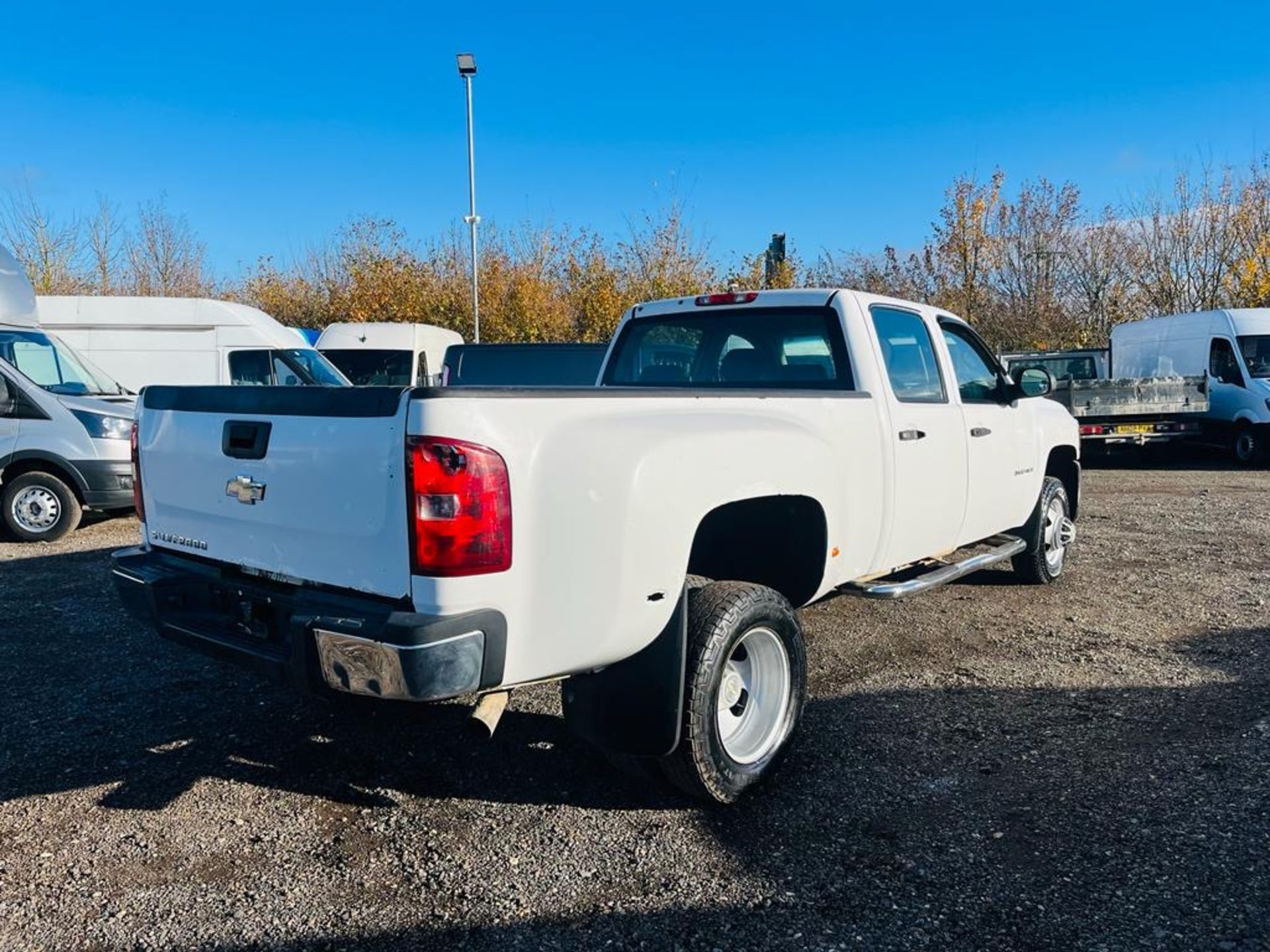 Chevrolet Silverado 3500 HD CrewCab 6.0L V8 '2008 Year' A/C - Fresh Import - Twin Rear Axle - Image 8 of 32