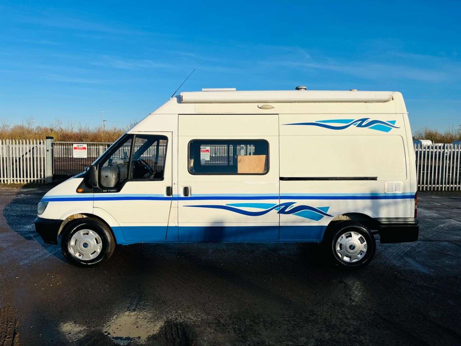 ** ON SALE ** Ford Transit 2.0 TDI L3 H3 Camper 2005 '05 Reg' Long Wheel base - Rear Bed - Image 4 of 30