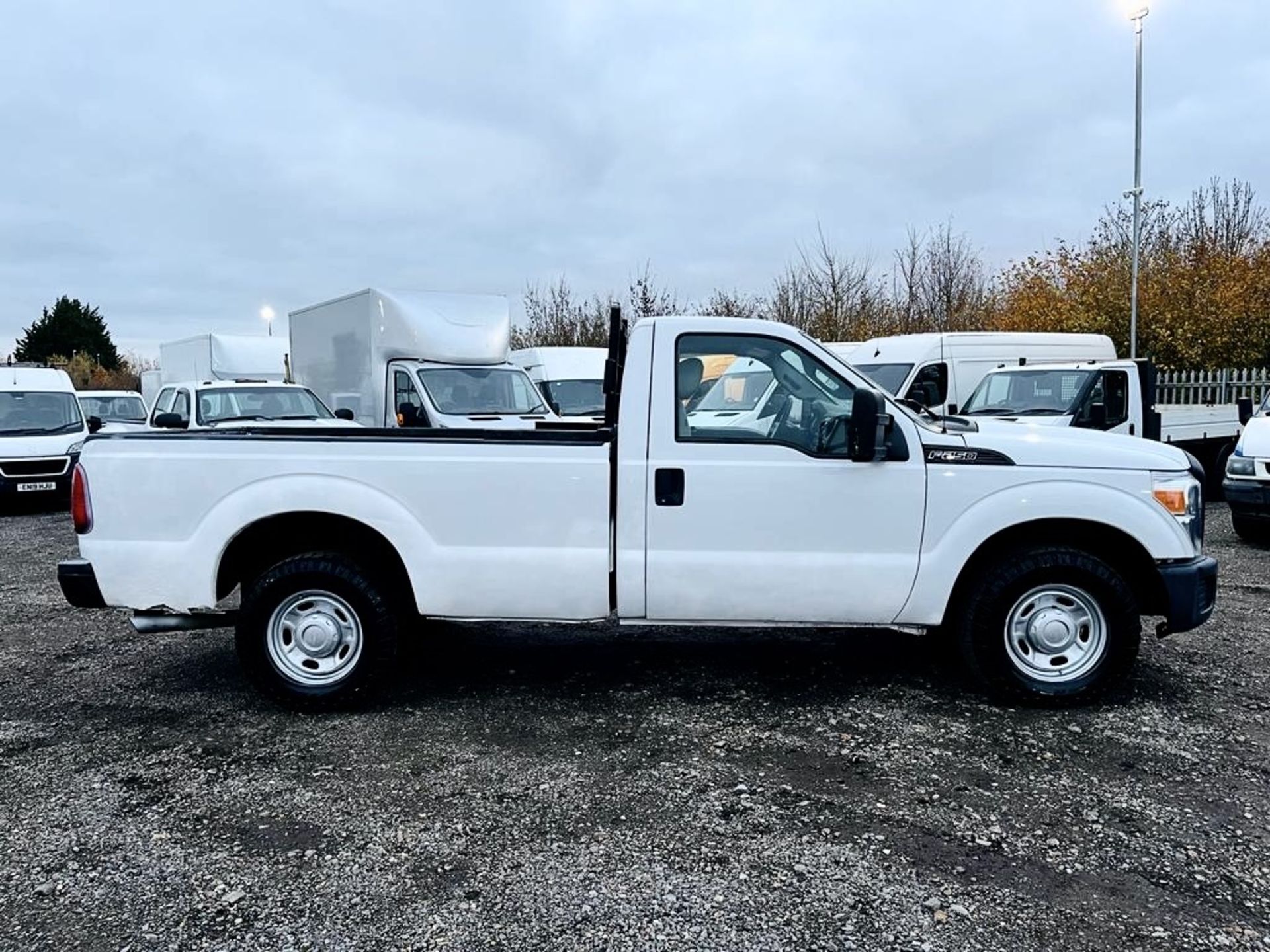 Ford F-250 Super Duty 6.2L V8 SRW Regular Cab XL '2011 Year' - Fresh Import - Only 58374 Miles - Image 8 of 20