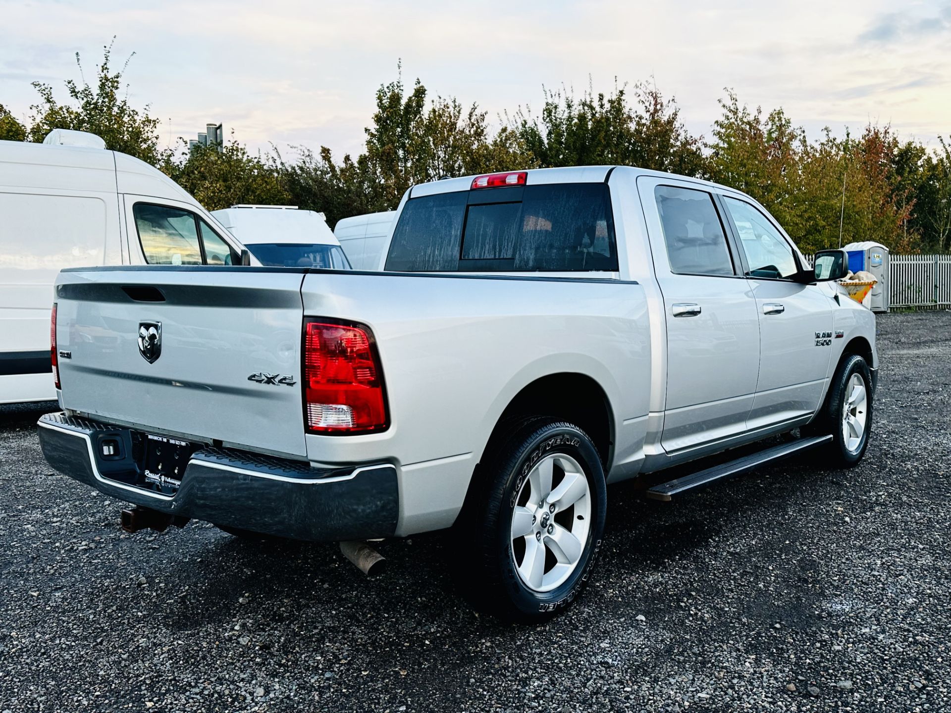 Dodge Ram 1500 5.7L HEMI V8 Crew Cab SLT 4WD '' 2017 Year '' A/C - Fresh Import - Image 9 of 32