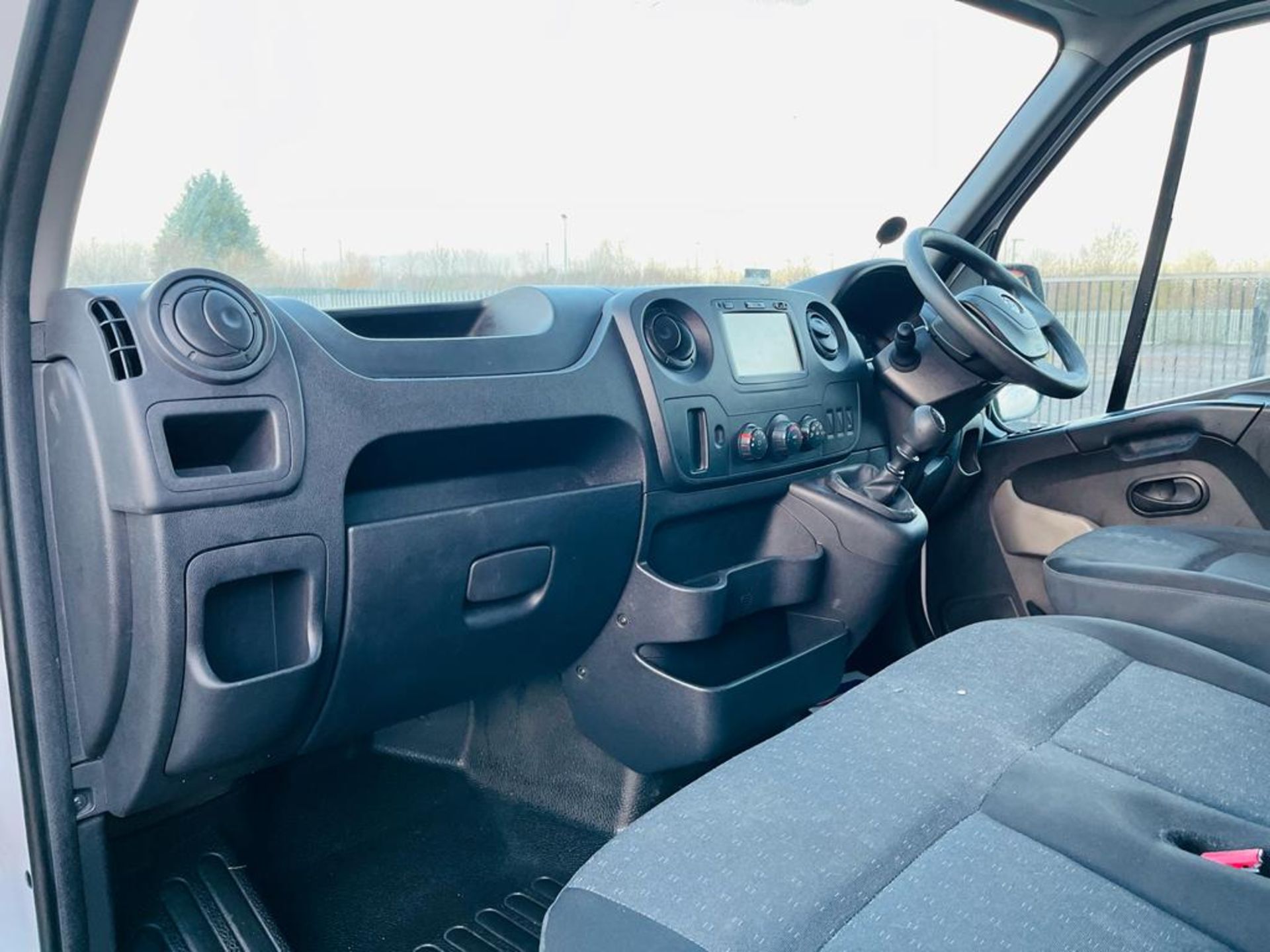 Vauxhall Movano 2.3 CDTI L3 H2 3500 FWD 2018 '18 Reg' Sat Nav -A/C - ULEZ Compliant - ULEZ Compliant - Image 25 of 28