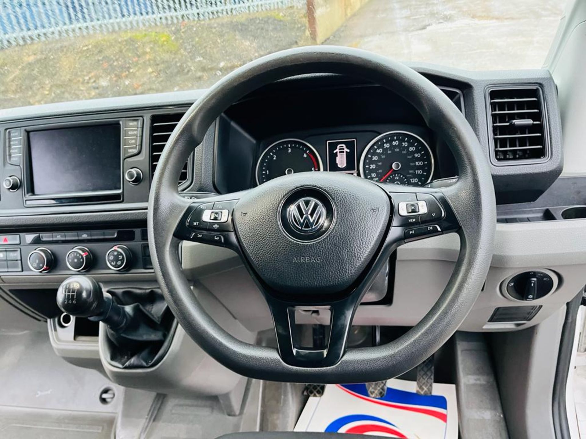 ** ON SALE ** Volkswagen Crafter 2.0 TDI 140 L2 H3 2019 '19 Reg' TrendLine ULEZ Compliant - A/C - Image 19 of 29