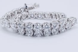 ** ON SALE ** Round Brilliant Cut 18 Carat Diamond Tennis Bracelet D Colour VVS Clarity - 18Kt White