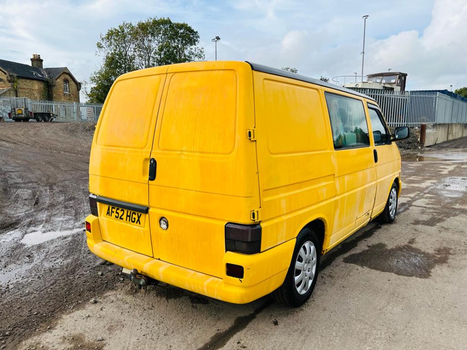 Volkswagen Transporter 2.5 1200 TDI SWB Coachbuilt Bespoke 2002 (52 Reg)- CAMPER - Image 7 of 22