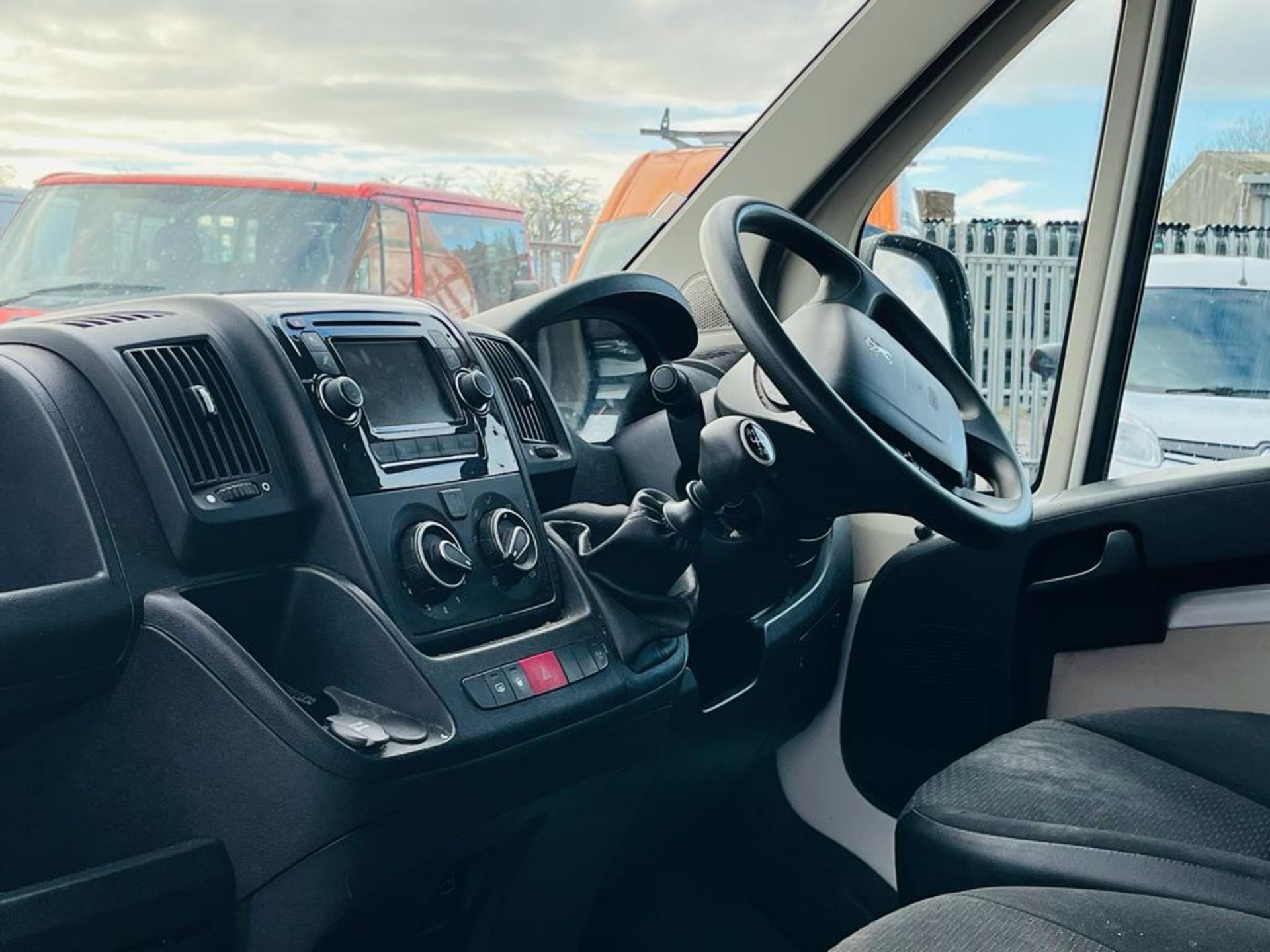 ** ON SALE ** Peugeot Boxer 2.0 BlueHDI 130 L4 H2 Professional 2019 '19 Reg' Sat Nav - A/C - Image 23 of 25