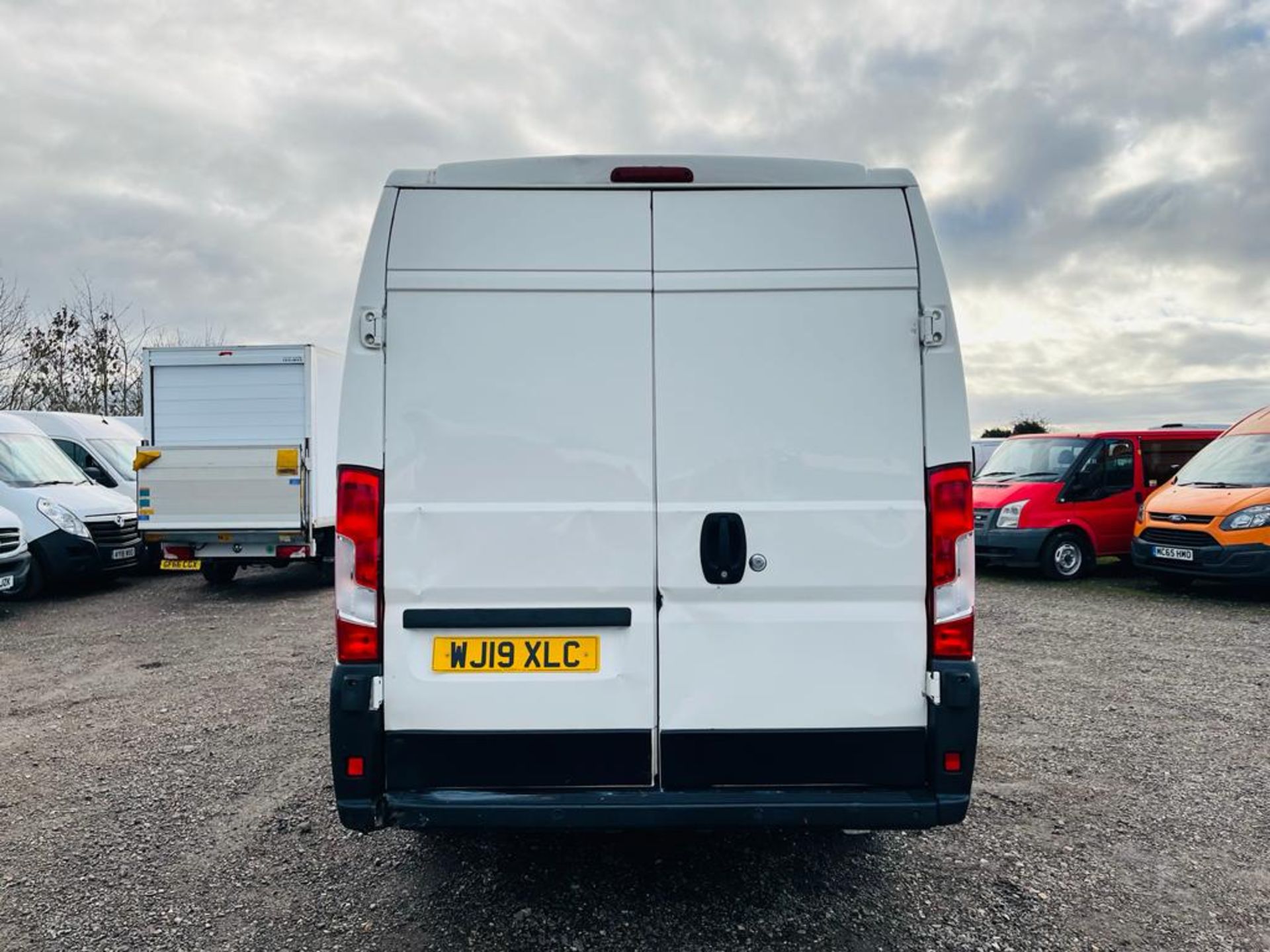 ** ON SALE ** Peugeot Boxer 2.0 BlueHDI 130 L4 H2 Professional 2019 '19 Reg' Sat Nav - A/C - Image 9 of 25