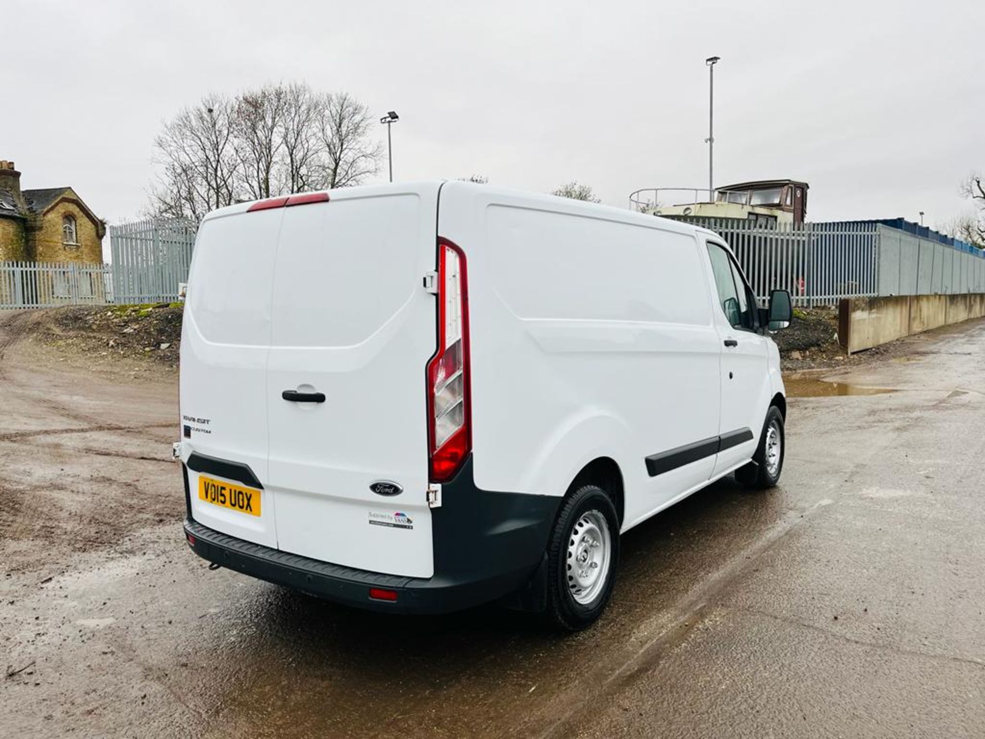 ** ON SALE ** Ford Transit Custom 2.2 TDCI 100 270 L1 H1 2015 '15 Reg' - Panel Van - Image 13 of 28